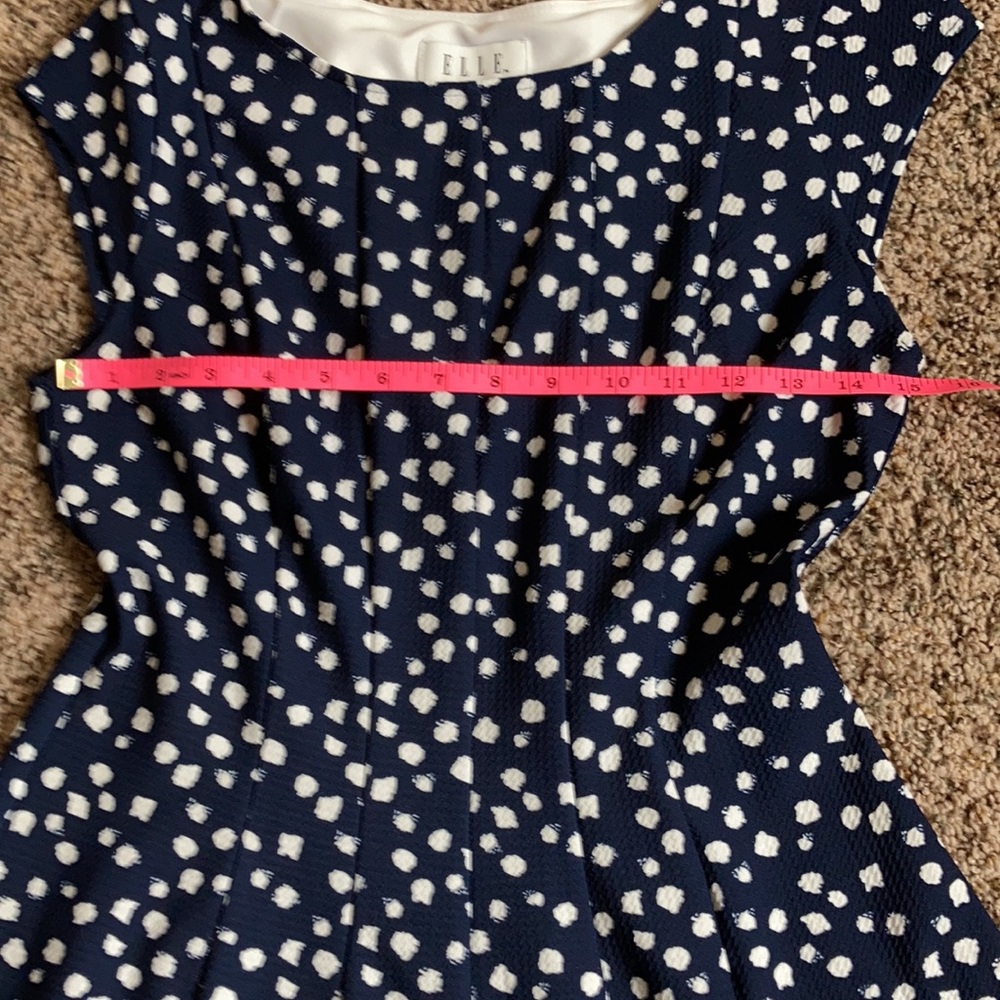 Beautiful swing dress - Picture 5 of 6